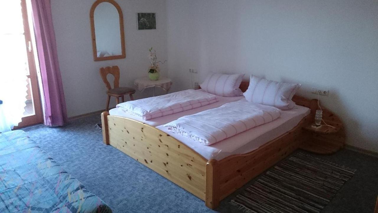 Ferienwohnung Piller Hohenau エクステリア 写真
